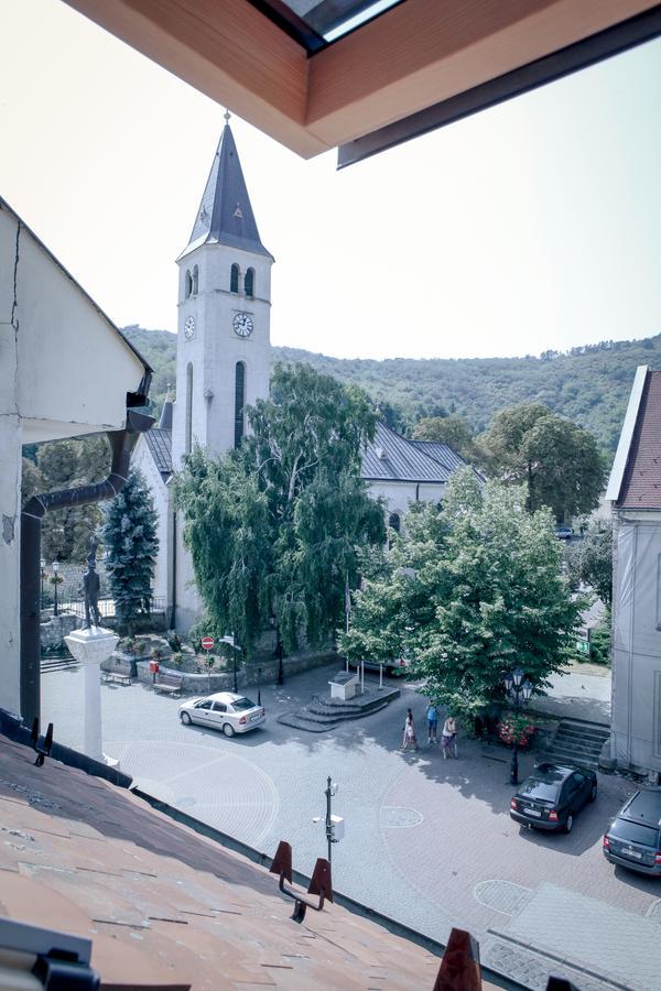Labor Kvartely Hotel Tokaj Buitenkant foto